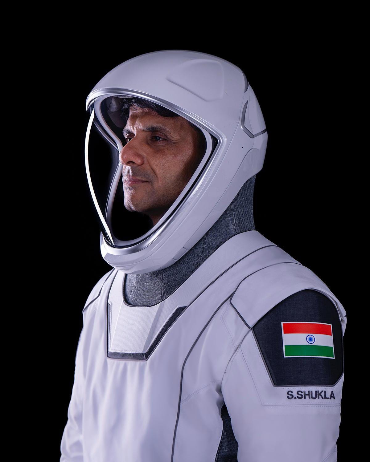 Shubhanshu Shukla axiom mission 4 : भारत के शुभांशु शुक्ला बने अंतरिक्ष में जाने वाले दुसरे भारतीय जानिए पूरी खबर 1 Shubhanshu Shukla