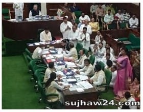 cg assembly monsoon session 2025 : छत्तीसगढ़ विधान सभा से एक दिन के लिए 30 कांग्रेस के विधायक निलंबित किया गये है जानिए क्या है पूरी खबर 1 छत्तीसगढ़ मानसून विधानसभा सत्र