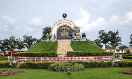 Chhattisgarh Muktangan New Facility : छत्तीसगढ़ की सांस्कृतिक स्थल नवा रायपुर के मुक्तांगन में अब विंटेज कार की सुविधा मिलेगा 50 रुपये फीस से 1 घंटे की सैर होगी 2 Jungle Safari New Raipur